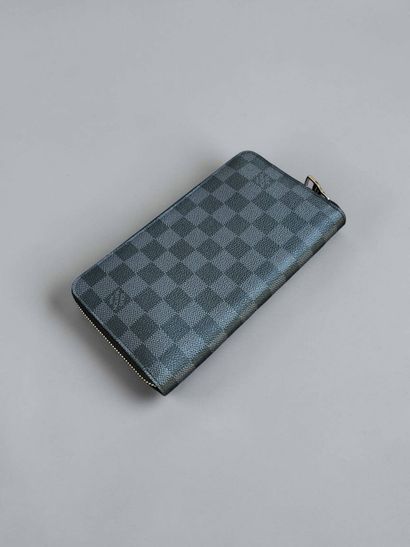 Louis VUITTON
Horizontal ZIPPY wallet in...