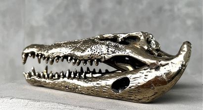 Contemporary work
Crocodile head
Gilt bronze...