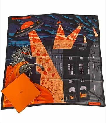 HERMÈS 
Silk twill square printed Limited...
