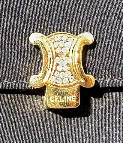 CELINE Paris
Evening handbag with flap.
Clasp...