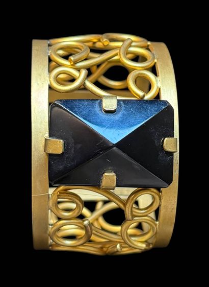 NINA RICCI
Rigid cuff bracelet in gilded...
