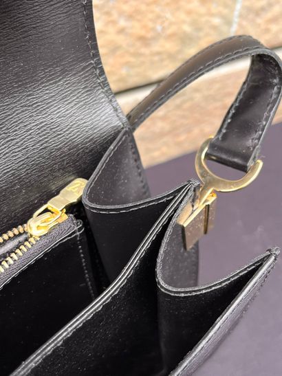 Louis VUITTON
Friedland