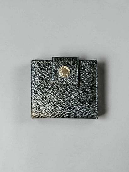BULGARI
Black grained leather wallet
10 x...