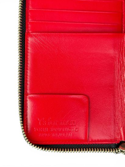 Yohji YAMAMOTO 
Men's drawstring wallet with...