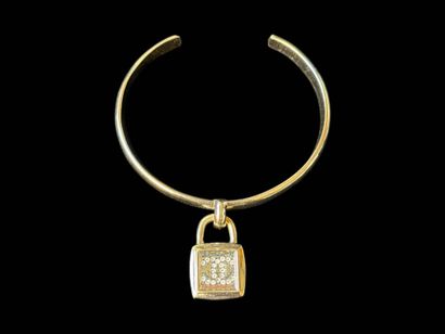 CHANEL
Rigid bangle in silver-plated metal,...