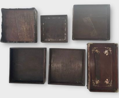 Set of 6 square and rectangular wooden letter...