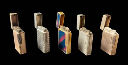 S.T. DUPONT
Set of 5 lighters including 2...