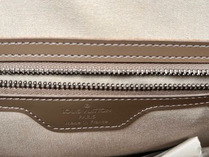 Louis VUITTON
Saint Tropez