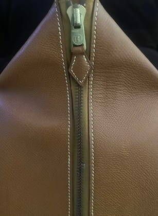 HERMÈS 
Poche Cloche