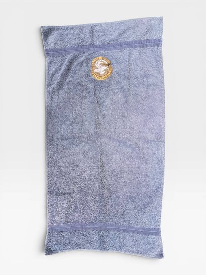 HERMÈS
Set of 3 terry cloth pieces including...