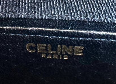 CELINE Paris
Evening handbag with flap.
Clasp...