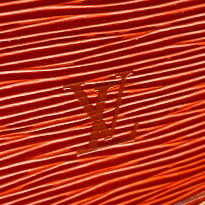 Louis VUITTON
Shoulder bag 