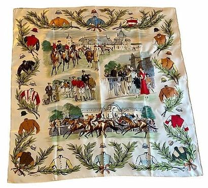 HERMÈS 
Square in printed silk twill
Limited...