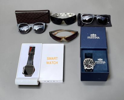 Lot of watches and sunglasses including :
-Smart...