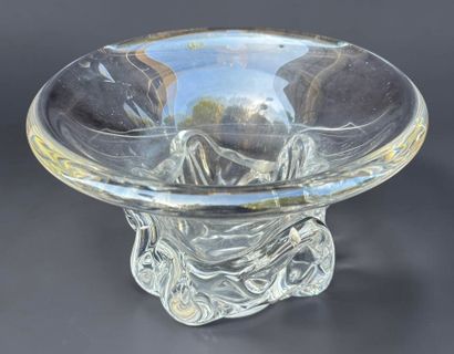 DAUM
Vase with flared neck in blown glass
Signed
28...