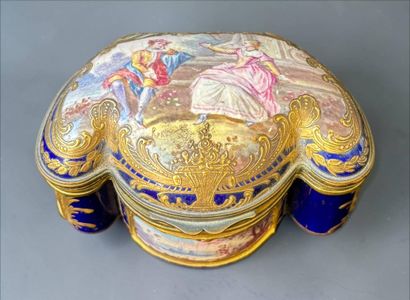 Small painted earthenware jewelry box decorated...