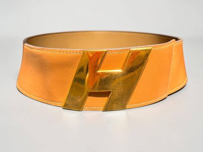 HERMÈS
Gold leather belt, belt buckle H slanted
1998...