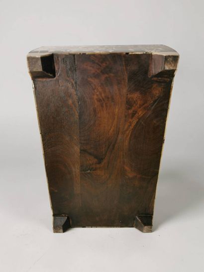 Rectangular box in black lacquered wood and...