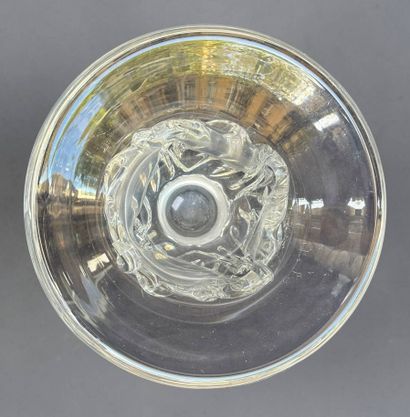 DAUM
Vase with flared neck in blown glass
Signed
28...