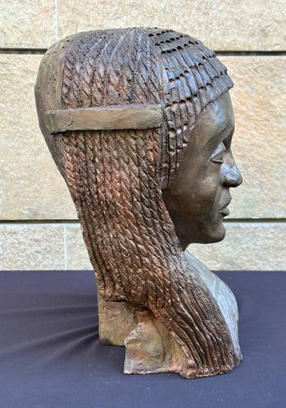 HERGOS (1955)
Nefertiti's daughter
Patinated...