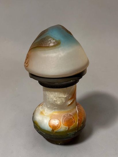 GALLE Etablissements
Miniature mushroom lamp,...