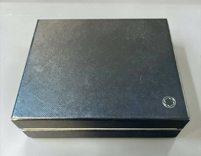 MONTBLANC
Memo holder in smooth black leather,...