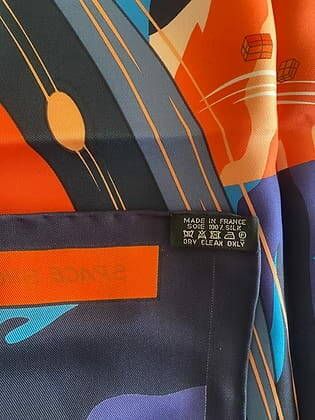 HERMÈS 
Silk twill square printed Limited...