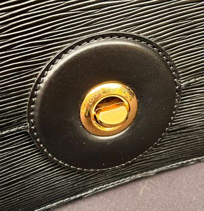 Louis VUITTON
Friedland