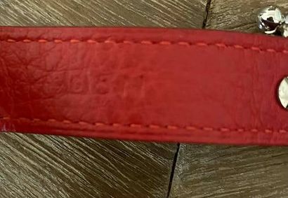 HERMÈS 
Courchevel leather glove key ring...