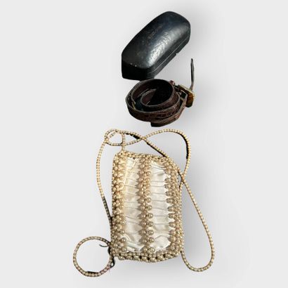 Lot including a French belt, a seed bead...