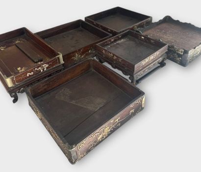 Set of 6 square and rectangular wooden letter...
