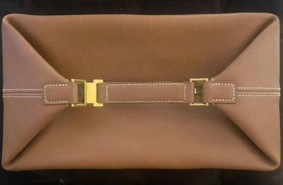 HERMÈS 
Poche Cloche