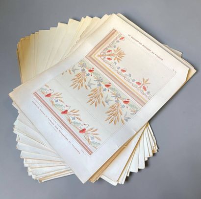 Set comprising 4 framed pieces and one tapestry:
-Three...