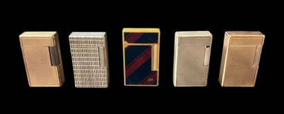 S.T. DUPONT
Set of 5 lighters including 2...