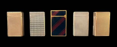 S.T. DUPONT
Set of 5 lighters including 2...