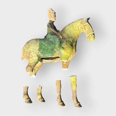 China, Tang style
Mingqi in terracotta with...