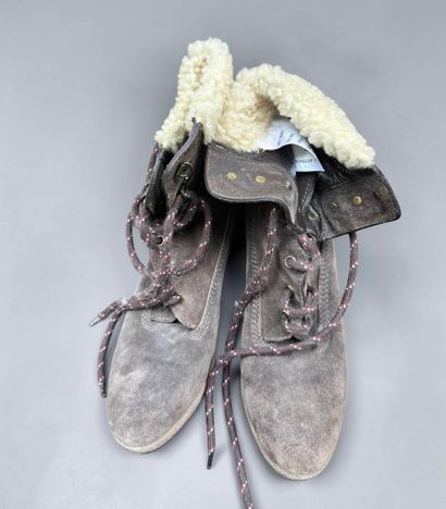 Lot including : 
-Zadig et Voltaire: pair...