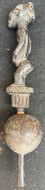 AFRICA, DRC - TCHOKWE
Carved wooden rattle...
