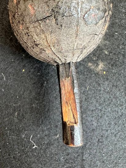 AFRICA, DRC - TCHOKWE
Carved wooden rattle...