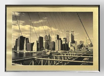 Vue sur les Twin Towers depuis le pont de...