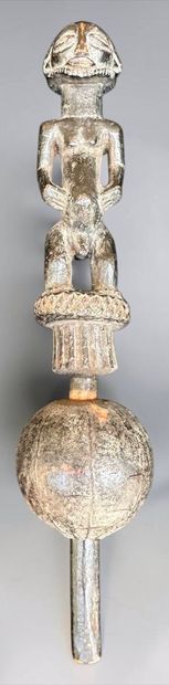 AFRICA, DRC - TCHOKWE
Carved wooden rattle...