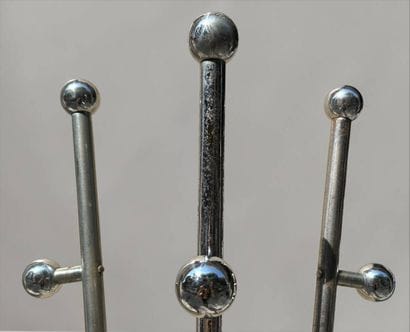 Porte-manteaux tripode à trois patères en...