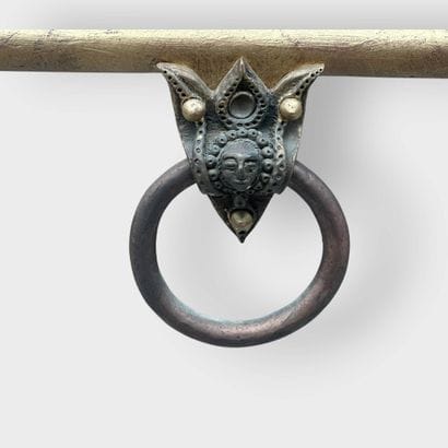 A set consisting of a console table and an...