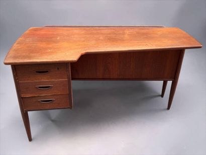 Goran STRAND (XXe siècle) 
Bureau boomerang...