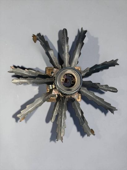 Maison Charles
Pineapple lamp made of black-...