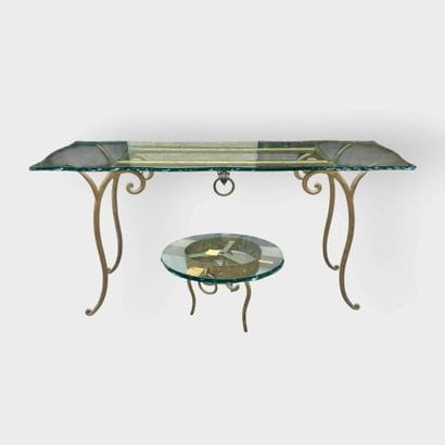 A set consisting of a console table and an...