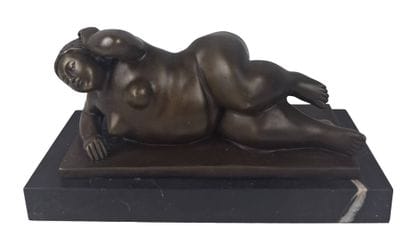 CARRIER, en hommage à BOTERO
Vénus allongée
Sculpture...