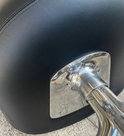 HAY
Paire de fauteuils sur roulettes à coque...