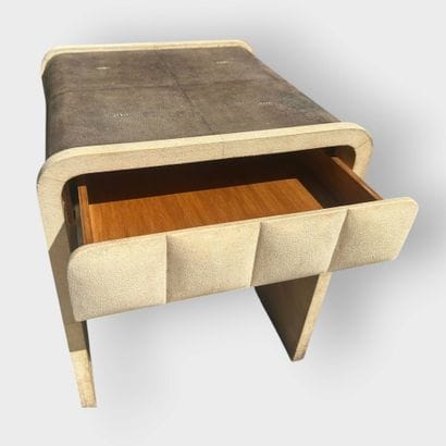 Ria & Yiouri AUGOUSTI (20th–21st century).
Side...