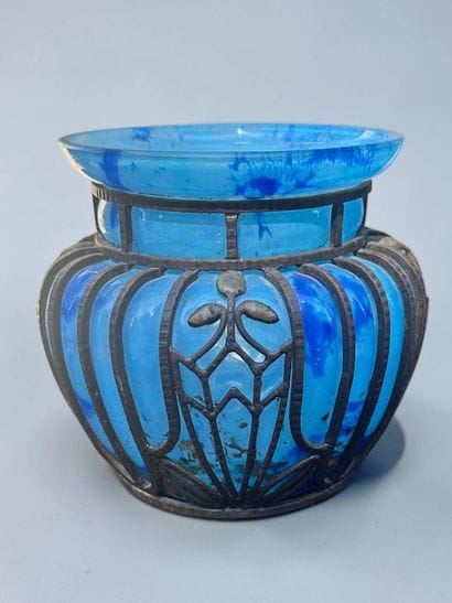 DAUM Nancy and Louis MAJORELLE (1859–1926)
Blue...